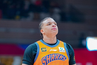 媒体人：冷静下来的洛夫顿 展现了作为CBA顶级外援的判断力