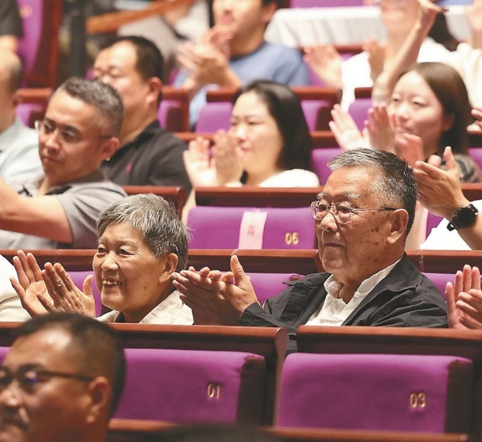 赵亚玲 摄