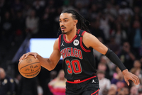 价值千金！特雷·琼斯拆炸弹急停漂移压哨中投命中 公牛领先5分！