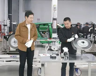 雷军直播拆解截图