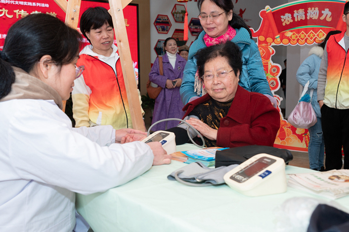 爱心义诊，守护银发享安康