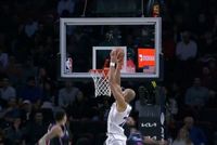 保留曲目！爱德华兹借掩护直接抛传 戈贝尔下顺空接双手暴扣！