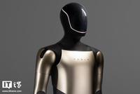 特斯拉 Optimus 人形机器人被指依赖远程操控、手部灵巧度不足，距马斯克愿景尚远