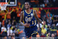 能攻能传！萨姆纳杀伤力十足 半场9中4&amp;罚球7中7砍下15分5助