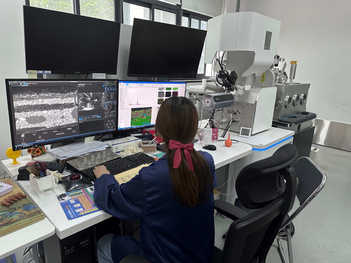 上海市关键陶瓷材料与器件质量检验检测中心。上海市市场监管局图