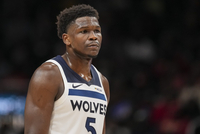 这次是真的！爱德华兹25岁前投进1200+三分 NBA历史首人！