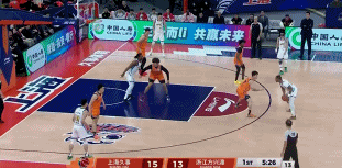 手真硬啊！孙铭徽加长三分&压哨远投两连击