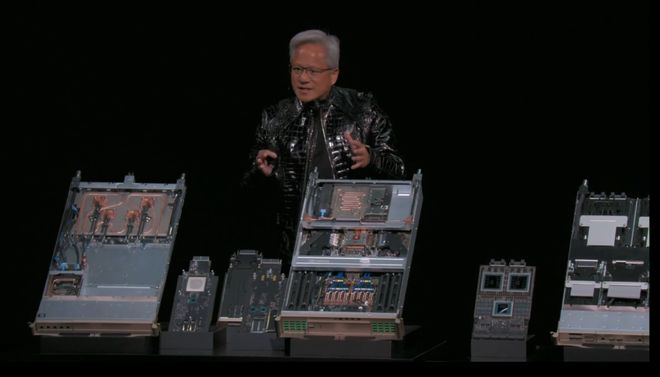 英伟达黄仁勋在CES发布Vera Rubin平台，GPU AI推理性能提升5倍|芯片|cpu|开源模型|机器人|模型_新浪新闻