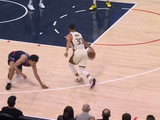 😉熟悉的场地熟悉的晃倒~库里晃倒快船球员 轻松中投命中