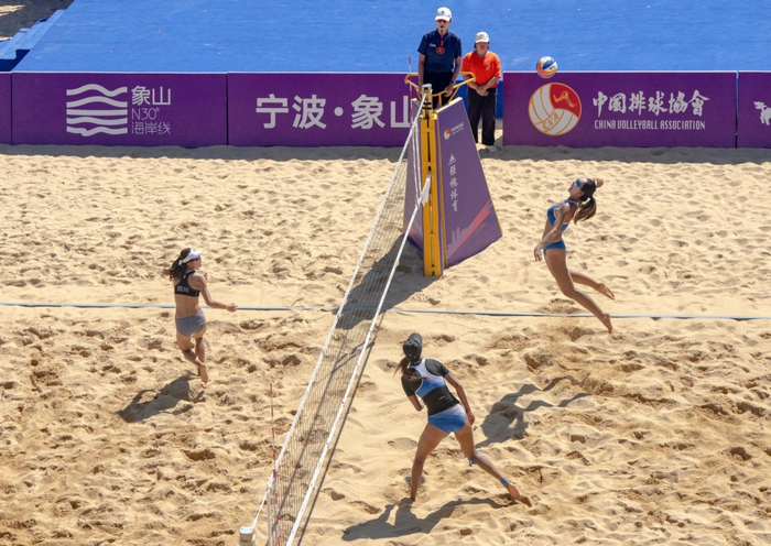 2025年全国沙滩排球巡回赛现场。徐能/摄