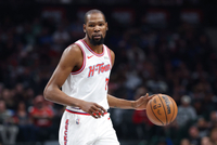 两战开拓者！杜兰特差52分即能超越张伯伦 上升至历史得分榜第7位