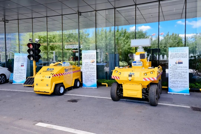 无人驾驶车辆正式下线测试