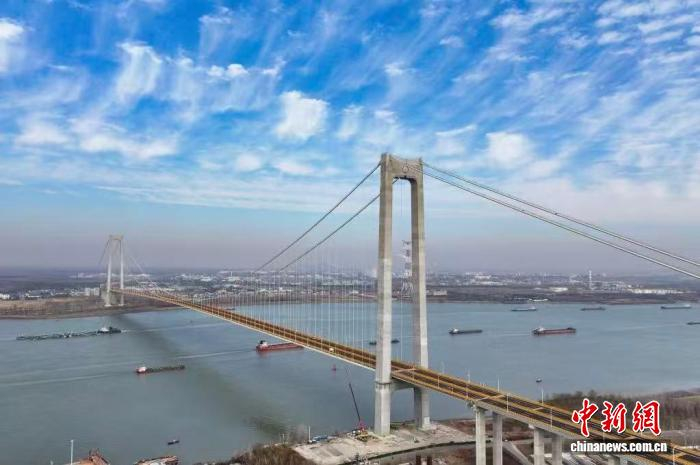 2025年1月1日，江苏南京，宁扬长江大桥通车。中新网记者 泱波 摄