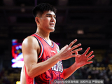 今天状态不错！陈国豪半场5中3&三分3中2拿到8分1板