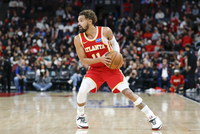 帕金斯：特雷·杨生涯场均25+10 那是名人堂球员的数据