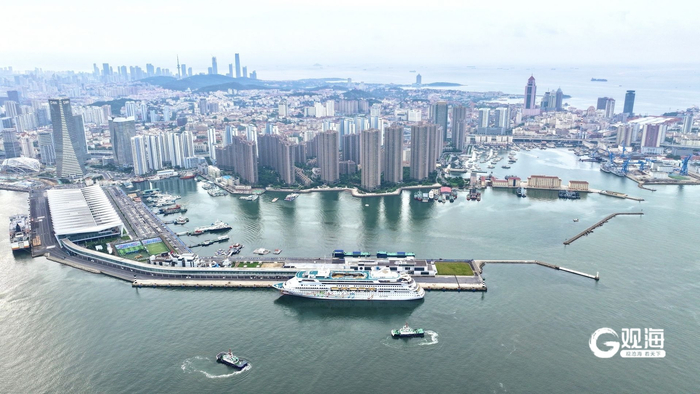 俯瞰青岛国际邮轮港区。
