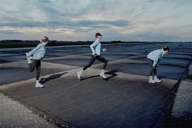 图示：Salomon FALCON FLY高端竞训跑服系列