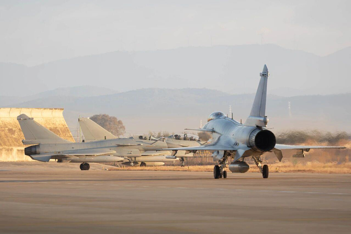 　　（来源：中国军号）