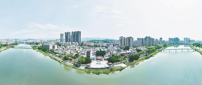 位于两溪汇合处的溪边古码头风景如画。  夏海滨 摄
