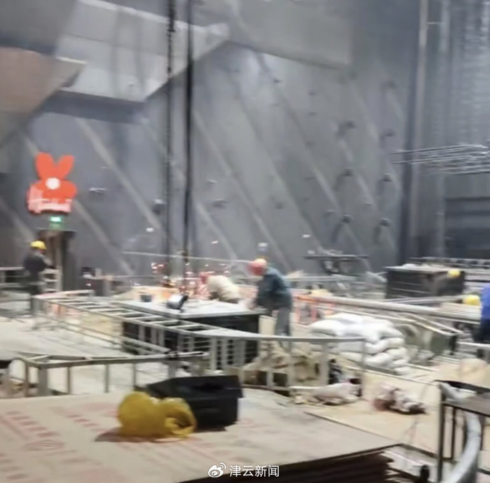 李女士拍摄的酒吧内部装修视频截图