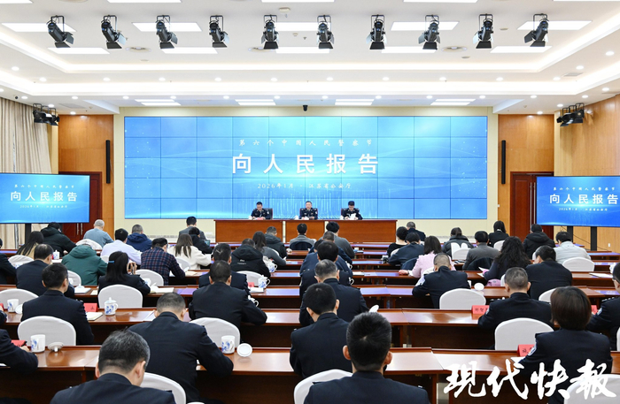 江苏公安发布2025十项惠民实事,覆盖上学、上牌、办事等民生关键_手机新浪网