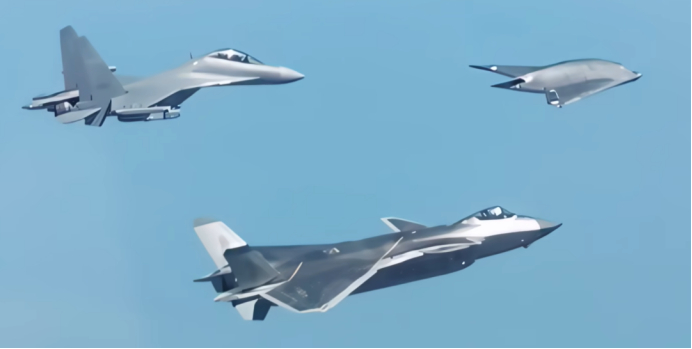 攻击11与歼-20、歼-16三机协同