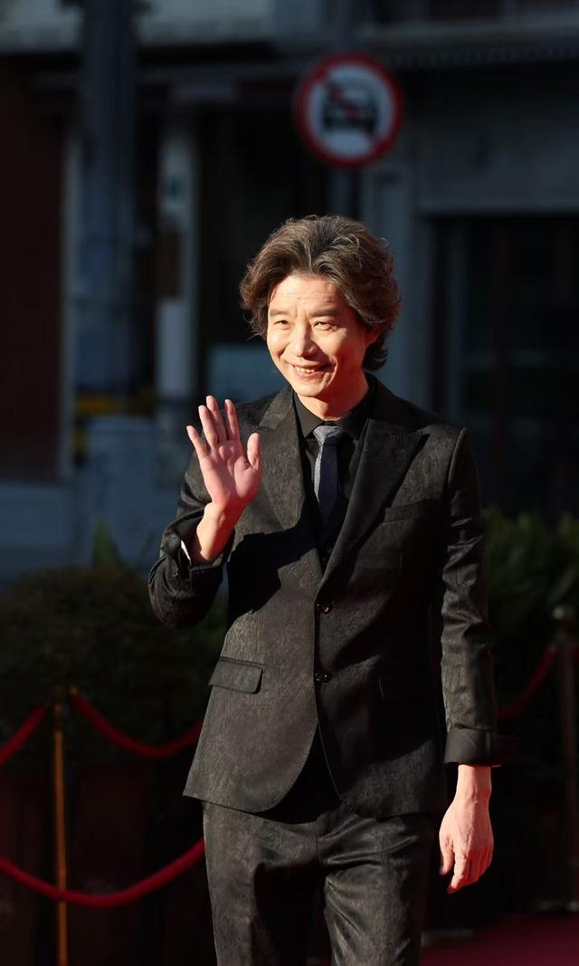 上海影评人奖 赖鑫琳摄