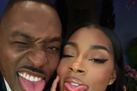 霍华德结婚一周年示爱妻子：感恩上帝把你带到我生命里 永远爱你