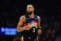 狄龙出战不到24分钟 14中5&amp;三分8中4拿到16分 正负值+10