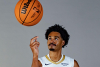 外线有谱！普尔半场三分4中4拿到13分 正负值+9