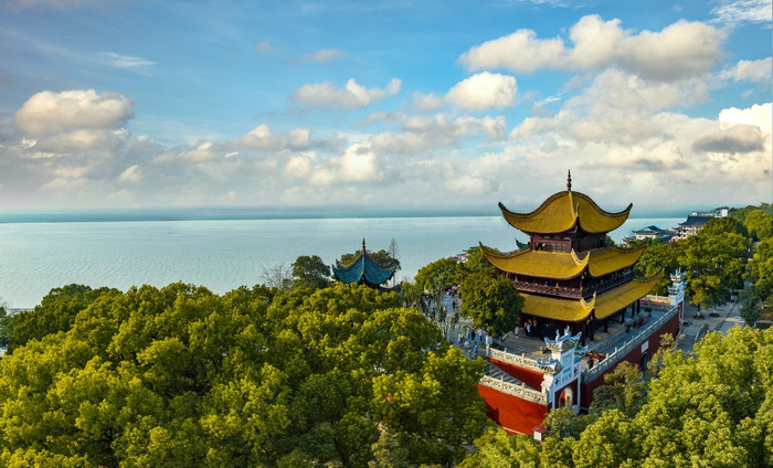 岳陽樓與洞庭湖。圖片來源：視覺中國