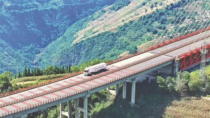 满帮货车。（受访单位供图）