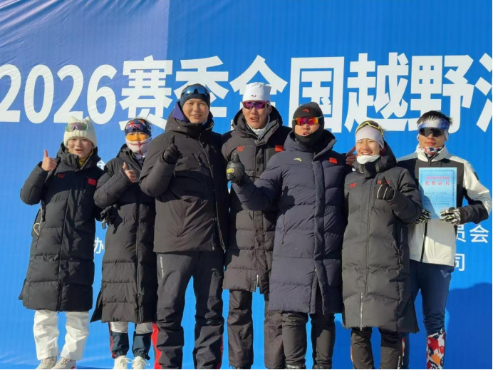 內(nèi)蒙古隊合影。