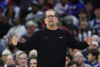 赚到！沃克被劳森帽还吹给猛龙球 76人挑战成功改判防守犯规