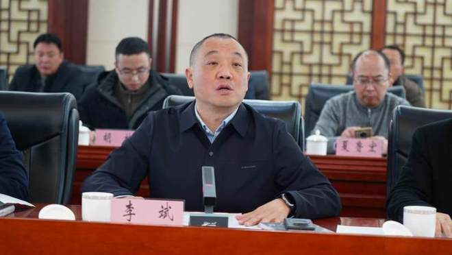 重庆新华出版集团党委书记、董事长李斌致辞。重庆市丰都县融媒体中心供图