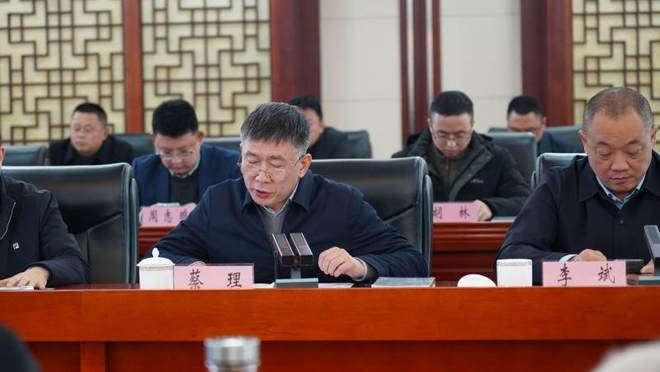 重庆市教委二级巡视员蔡理致辞。重庆市丰都县融媒体中心供图