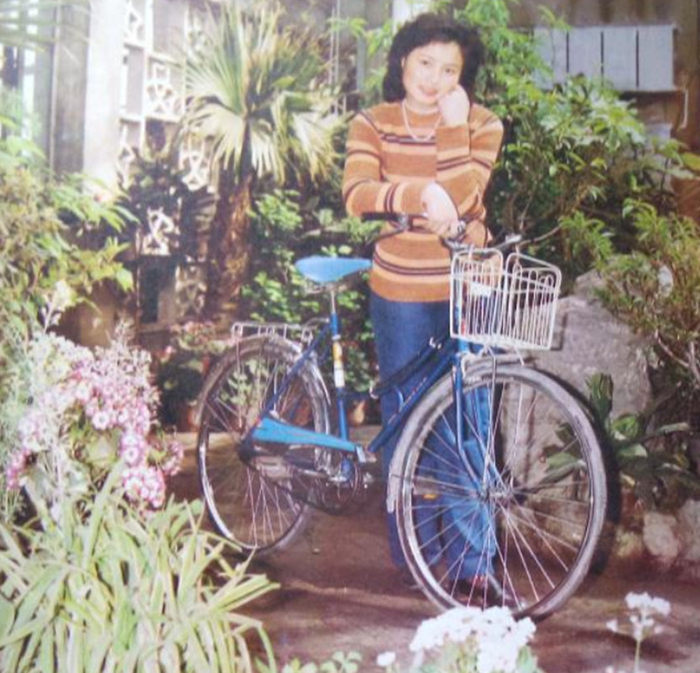 　　“梅花鹿”牌自行車車標(biāo)和廣告?資料圖片