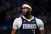 浓眉独行侠生涯至今只打了29场 场均20.2分10.8篮板1.8盖帽