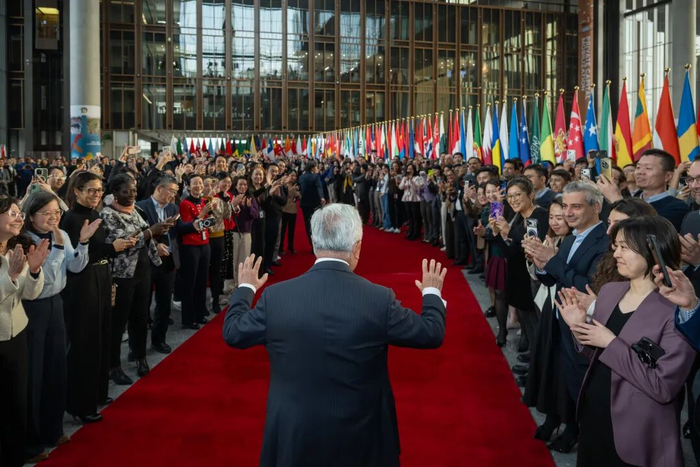 图片来源：亚投行官网