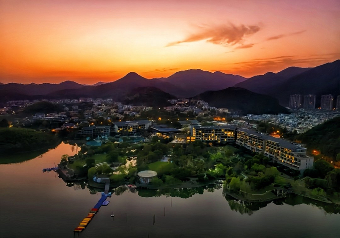 寧波九龍湖開(kāi)元度假村。