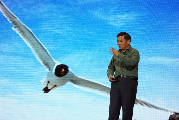 圖為2017年葛玉修在北京大學(xué)醫(yī)學(xué)部報告廳演講（央廣網(wǎng)發(fā) 受訪者供圖）