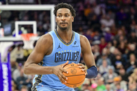 砍瓜切菜！小贾伦·杰克逊半场13中9独得23分 三分3中2