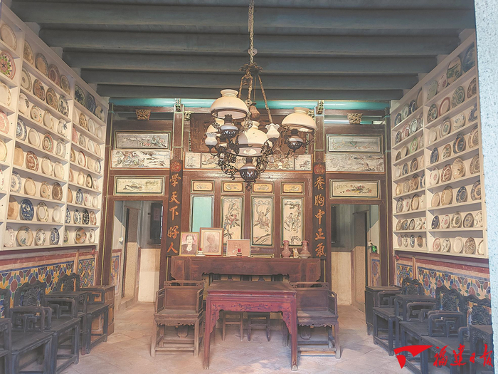 華僑記憶館展陳的外貿(mào)陶瓷。李妙珠 攝