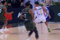 箭如雨下！同曦三分43投21中 命中率高达48.8%