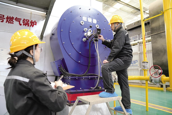 應(yīng)急保障（圖片由市熱力集團提供）