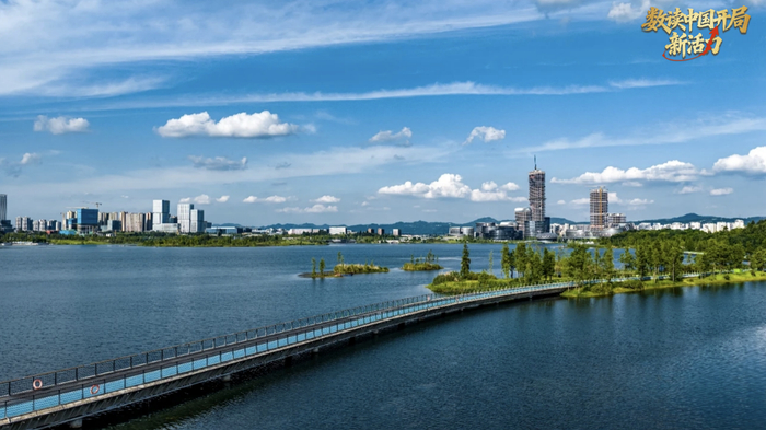 成都藍(lán)天（央廣網(wǎng)發(fā) 天府新區(qū)生態(tài)環(huán)境和管理局供圖）