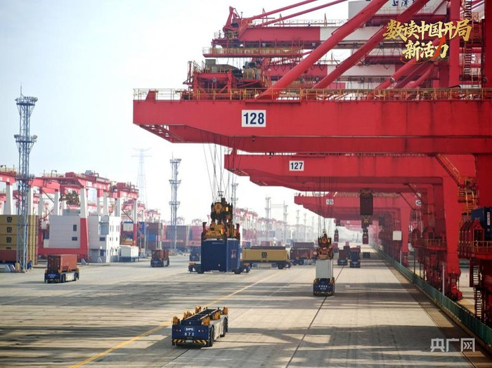 洋山四期自動化碼頭（央廣網(wǎng)記者 馮麗 攝）