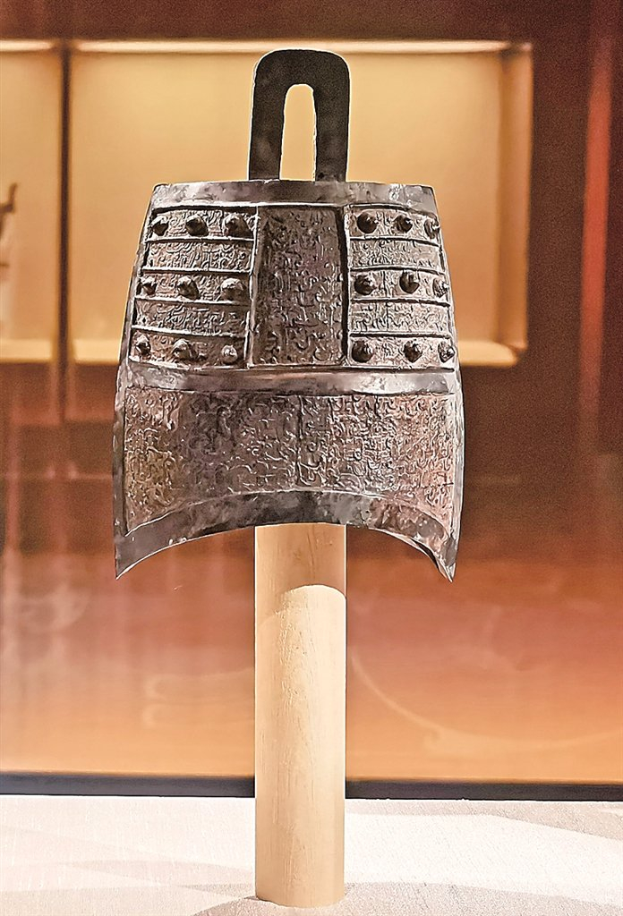 武王墩墓出土的编钟 光明日报记者李韵摄/光明图片