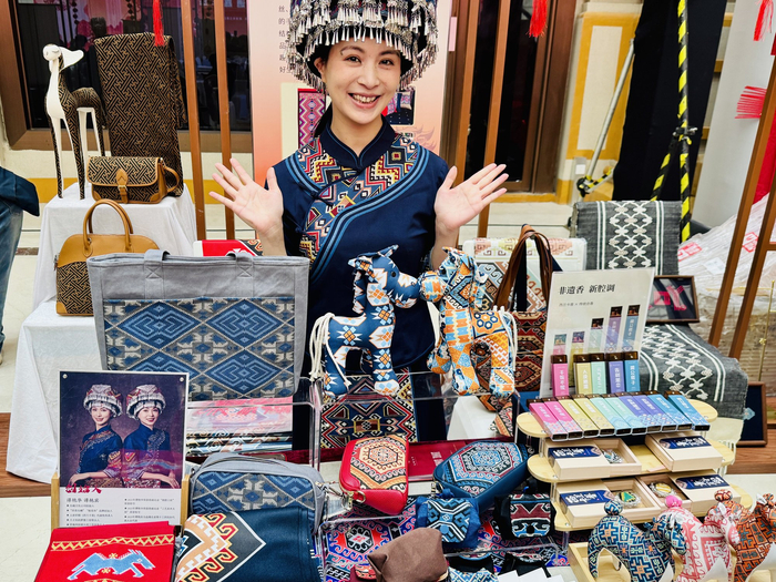 ��ֳ�����ɫ����չλ��������������� �㣩