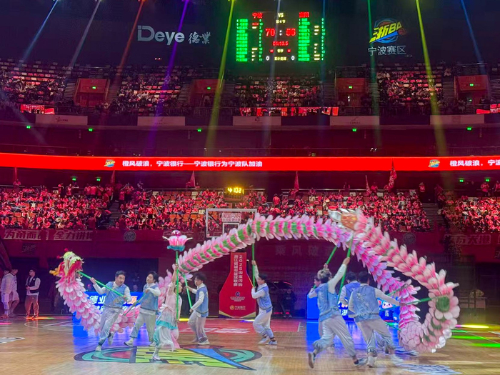 ����BA�������ֳ��һ������ݣ���������� �½��� �㣩